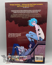 Load image into Gallery viewer, Life is Strange Vol 1: Dust (Deluxe Edition)
