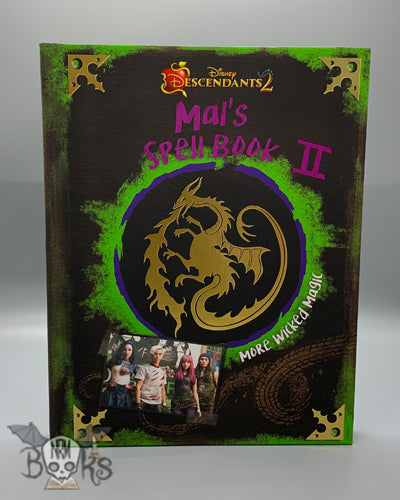 Disney Descendants 2: Mal's Spellbook 2
